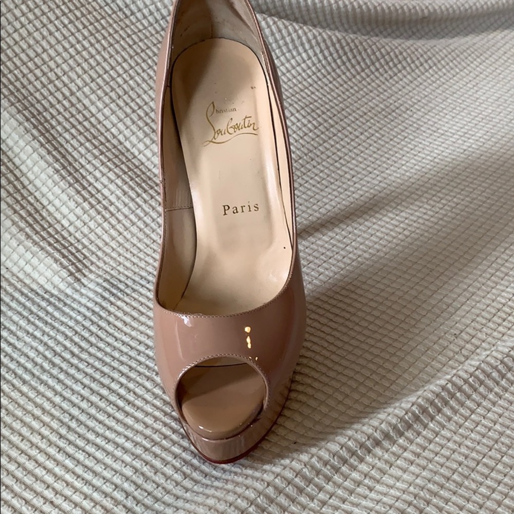 Shoes - Picture 3 of 5